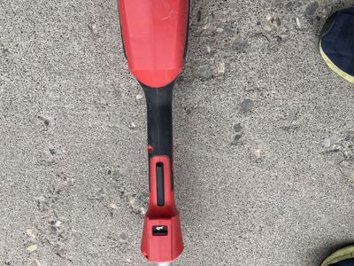 Milwaukee string trimmer