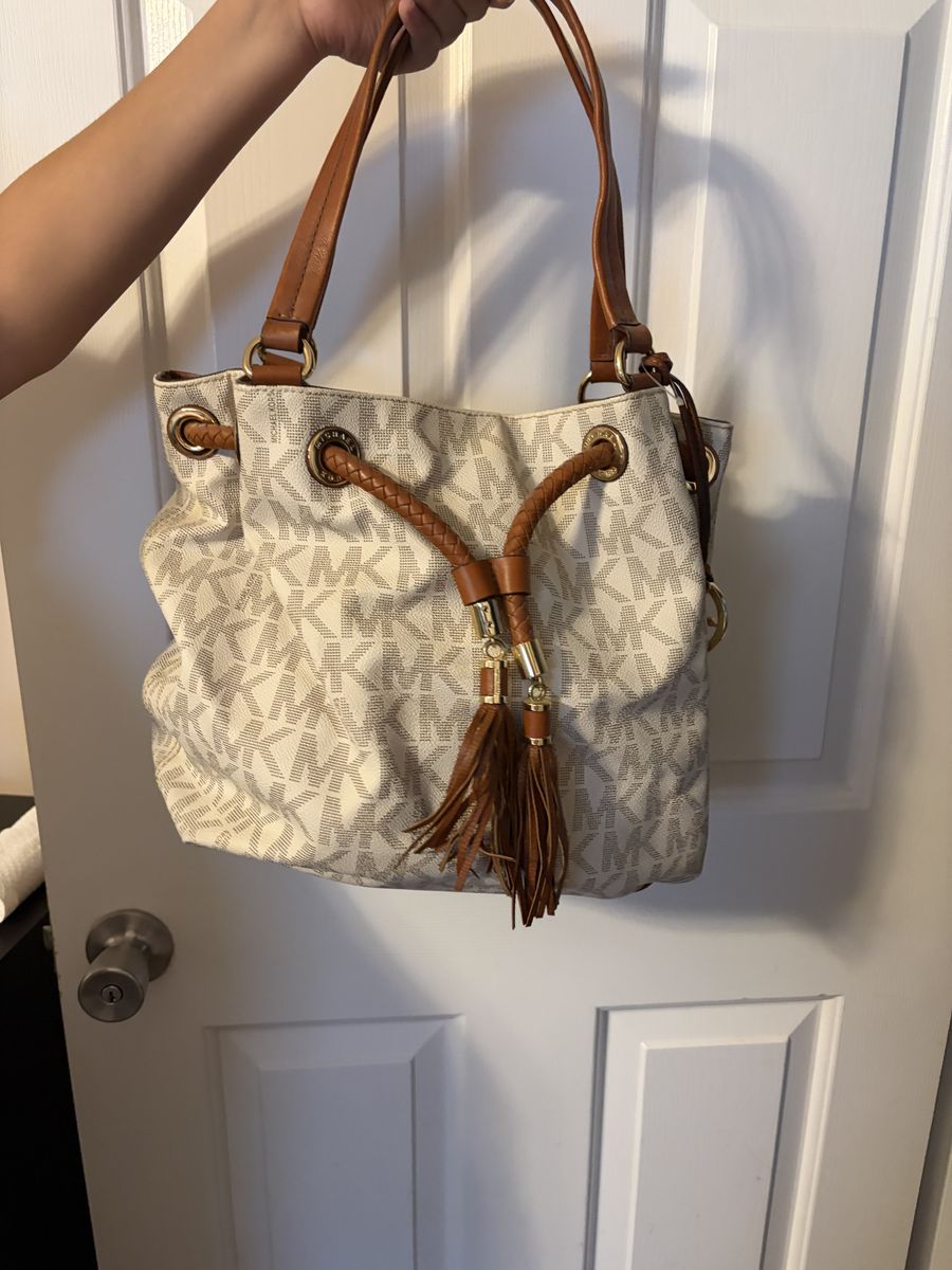 Micheal Kors tote