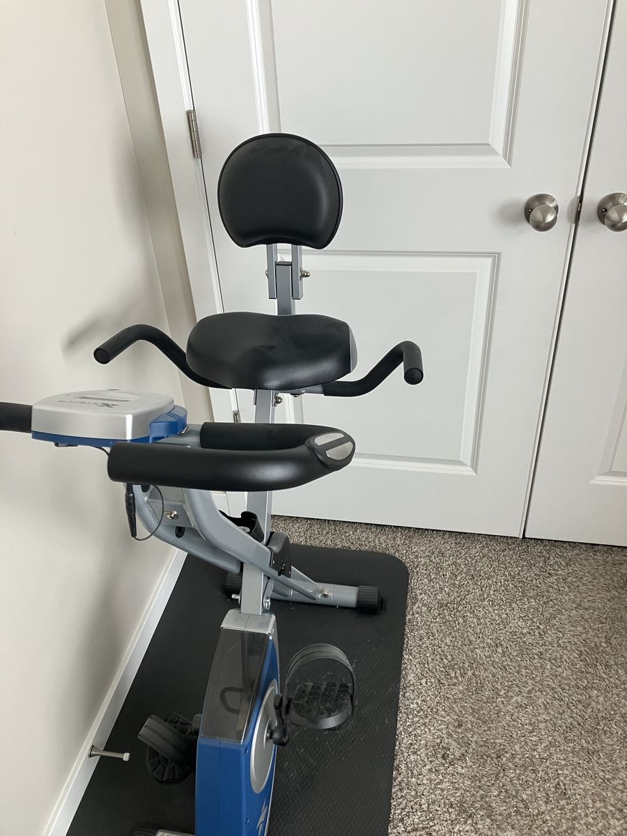 XTERRA Fitness FB350 Folding Indoor Bike