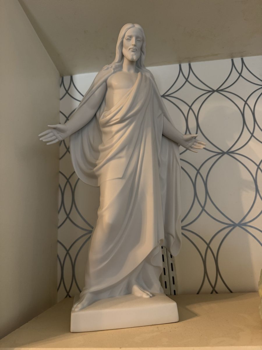 Main image 11