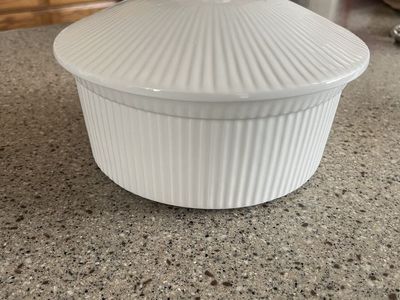 White Ceramic Souffle Dish with Lid - Fluted Design Bakeware Round Casserole Serving Bowl