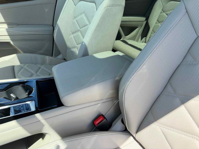 Main image 24