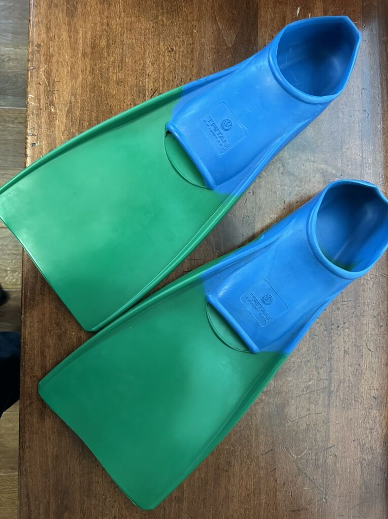 Tritan Mens Swim fins, Fits Men Sz 12