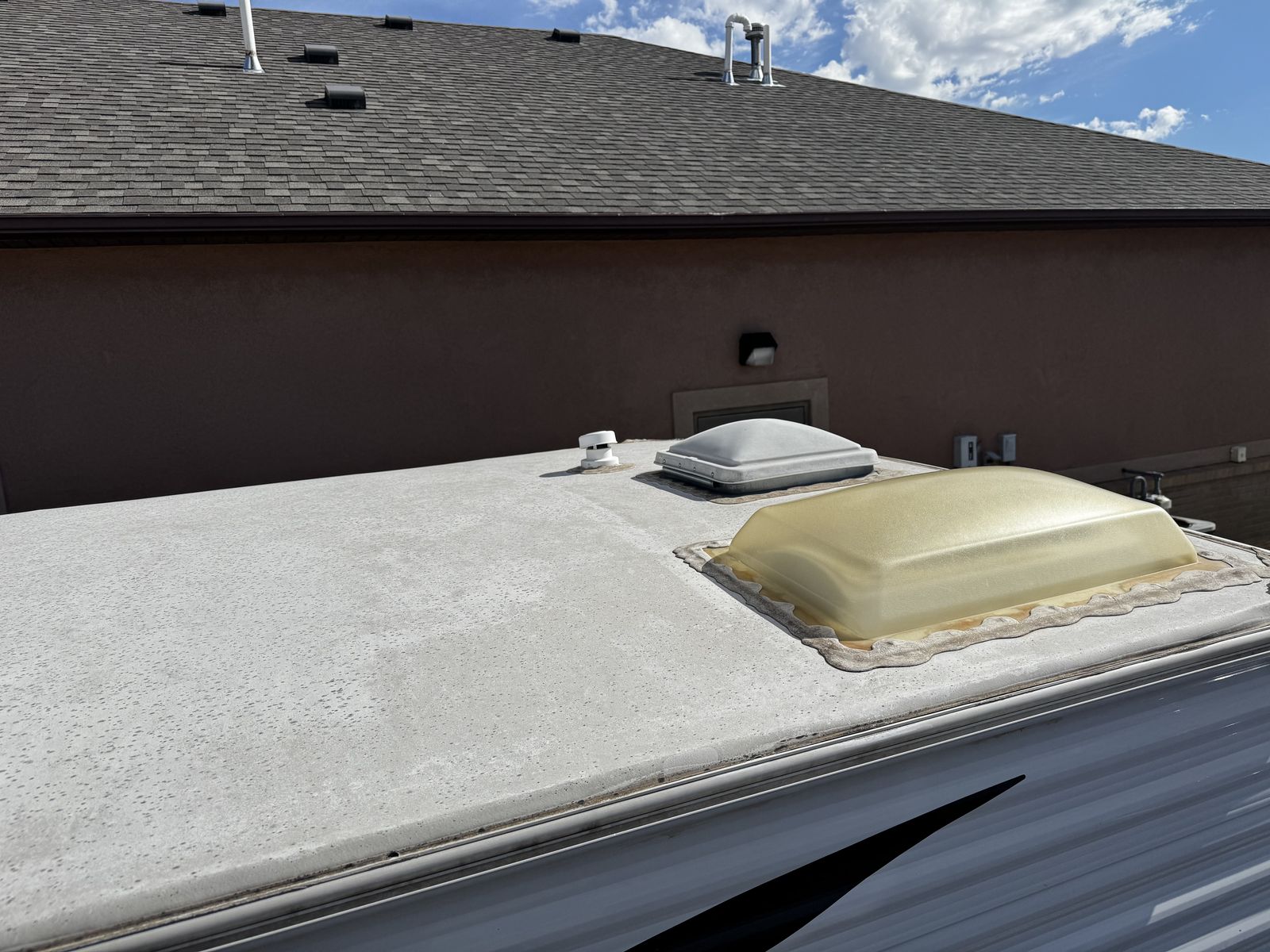 Main image 7
