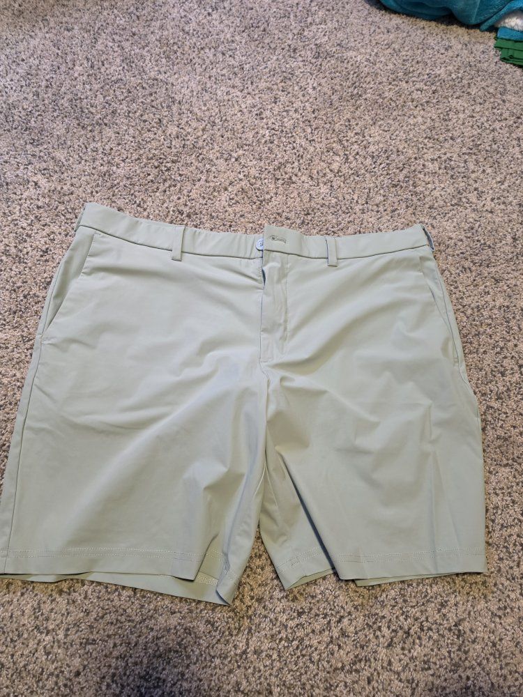 Callaway Opti-Dri Men's Golf Shorts - Size 40, Light Green/Gray