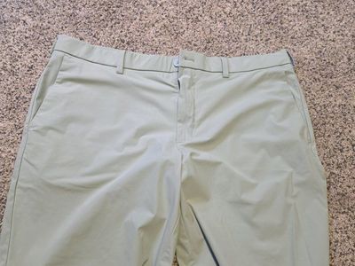 Callaway Opti-Dri Men's Golf Shorts - Size 40, Light Green/Gray