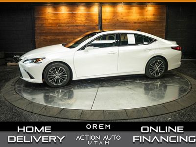 2022 Lexus ES Base