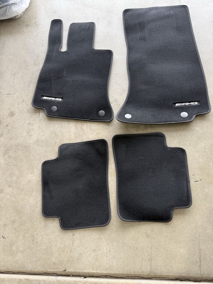 Brand new OEM 2022 Mercedes c300 AMG    floor mats