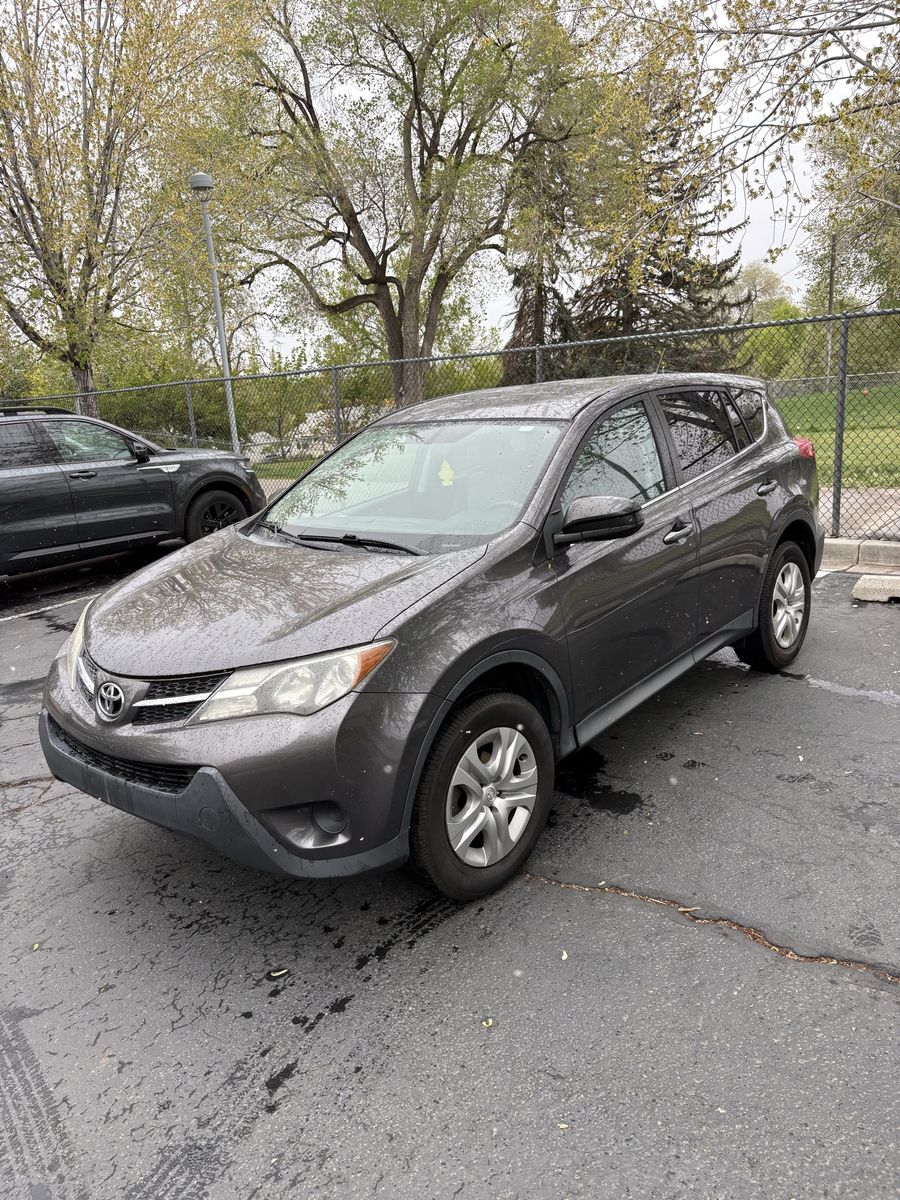 2015 TOYOTA RAV4 LE