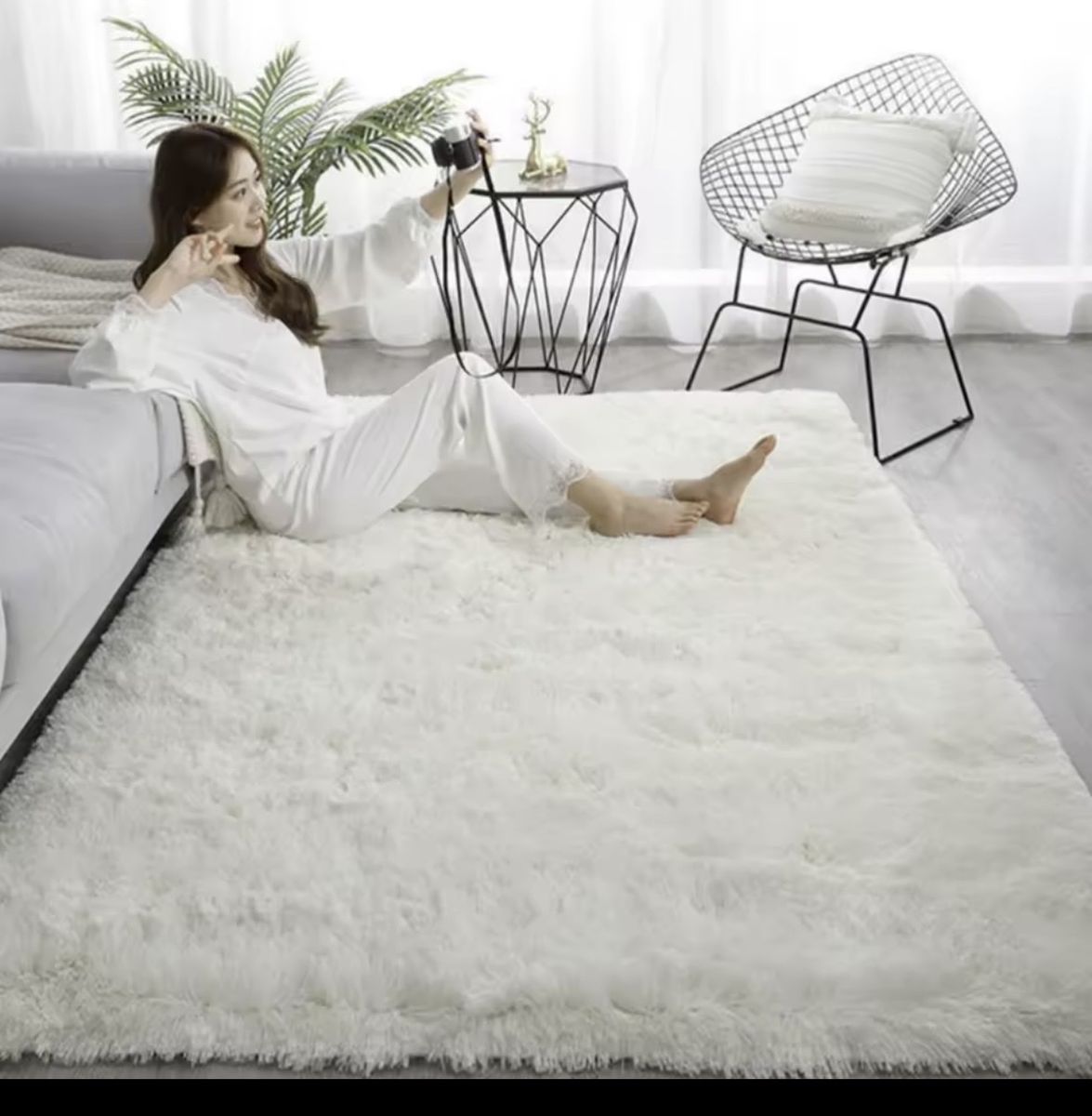BRAND NEW White rug (5x7 or 8x10)