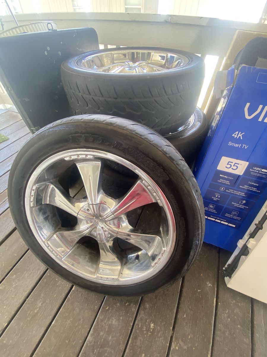 22’inch Chrome rims, 6 slugs.