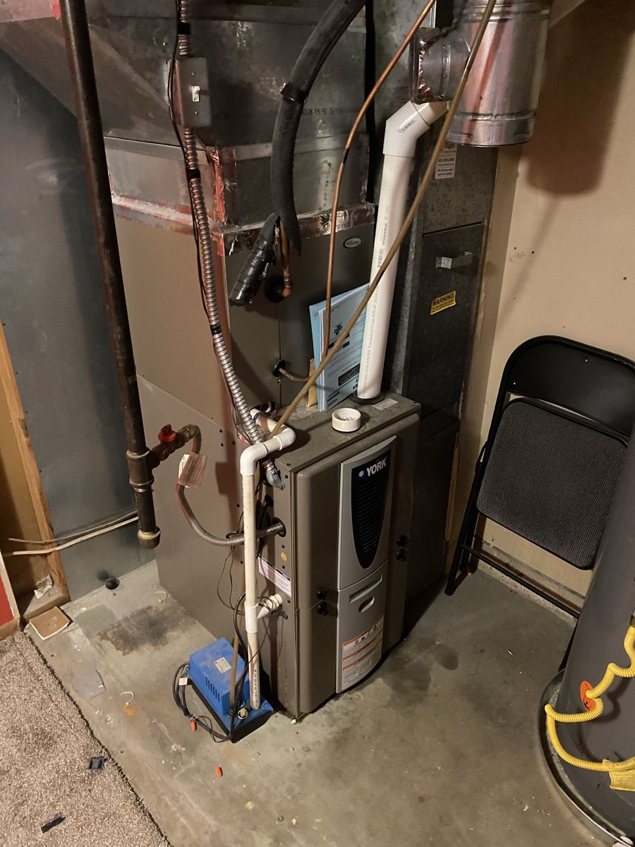 York TM9V100C20MP11 Gas Furnace - 100,000 BTU