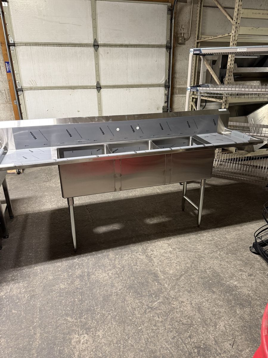 New 90” 3 compartment sink 2 drain board 18”X18”x12'' Deep each compartment NSF