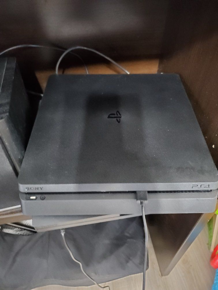 Sony PlayStation 4 Slim PS4 500GB Black Console CUH-2015A with Black Controller