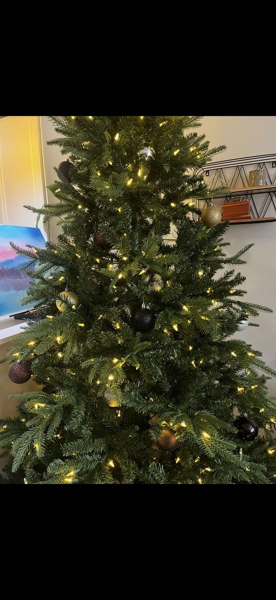 Pre-Lit Artificial Christmas Tree with different color lights