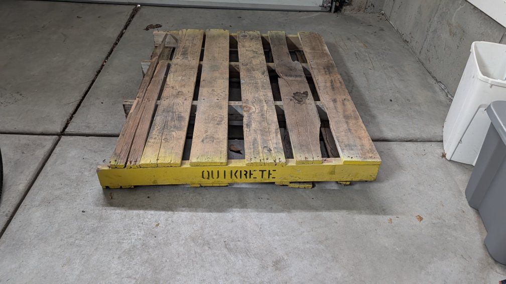 Free Wood Pallet