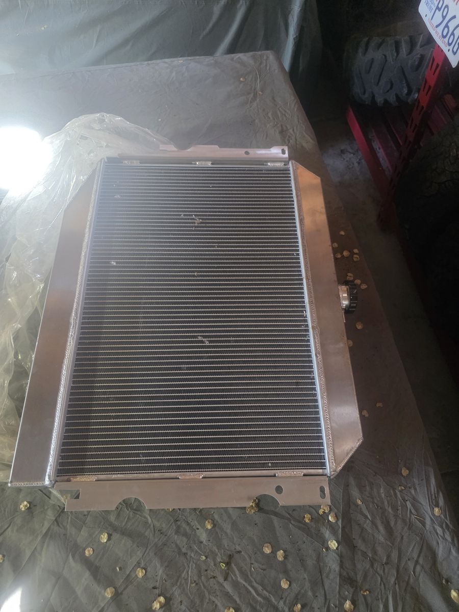 Mopar B body radiator