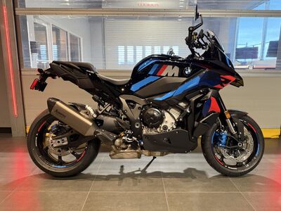 2026 BMW Motorrad M 1000 XR