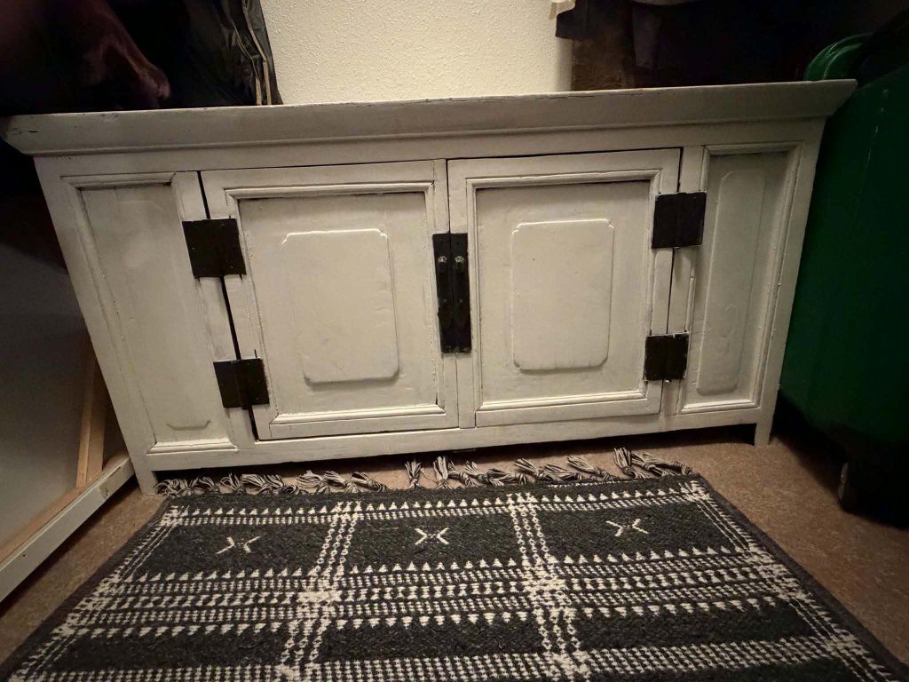 White Wooden Bench Cabinet