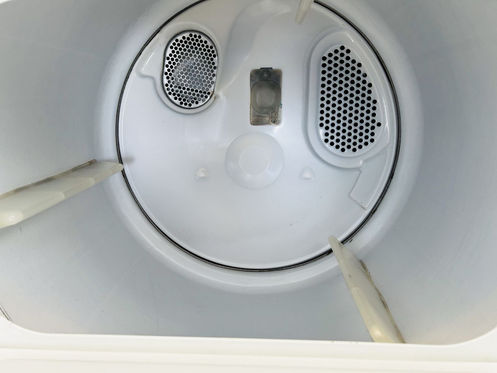 Main image 6