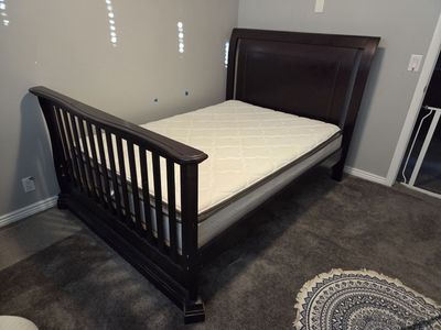 Solid Hardwood Full-Size Bed Frame (Espresso)