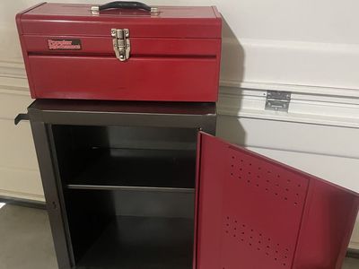 Rolling tool box