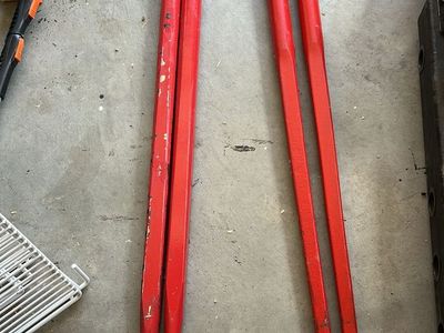 Heavy Duty Hay Spears selling by pair