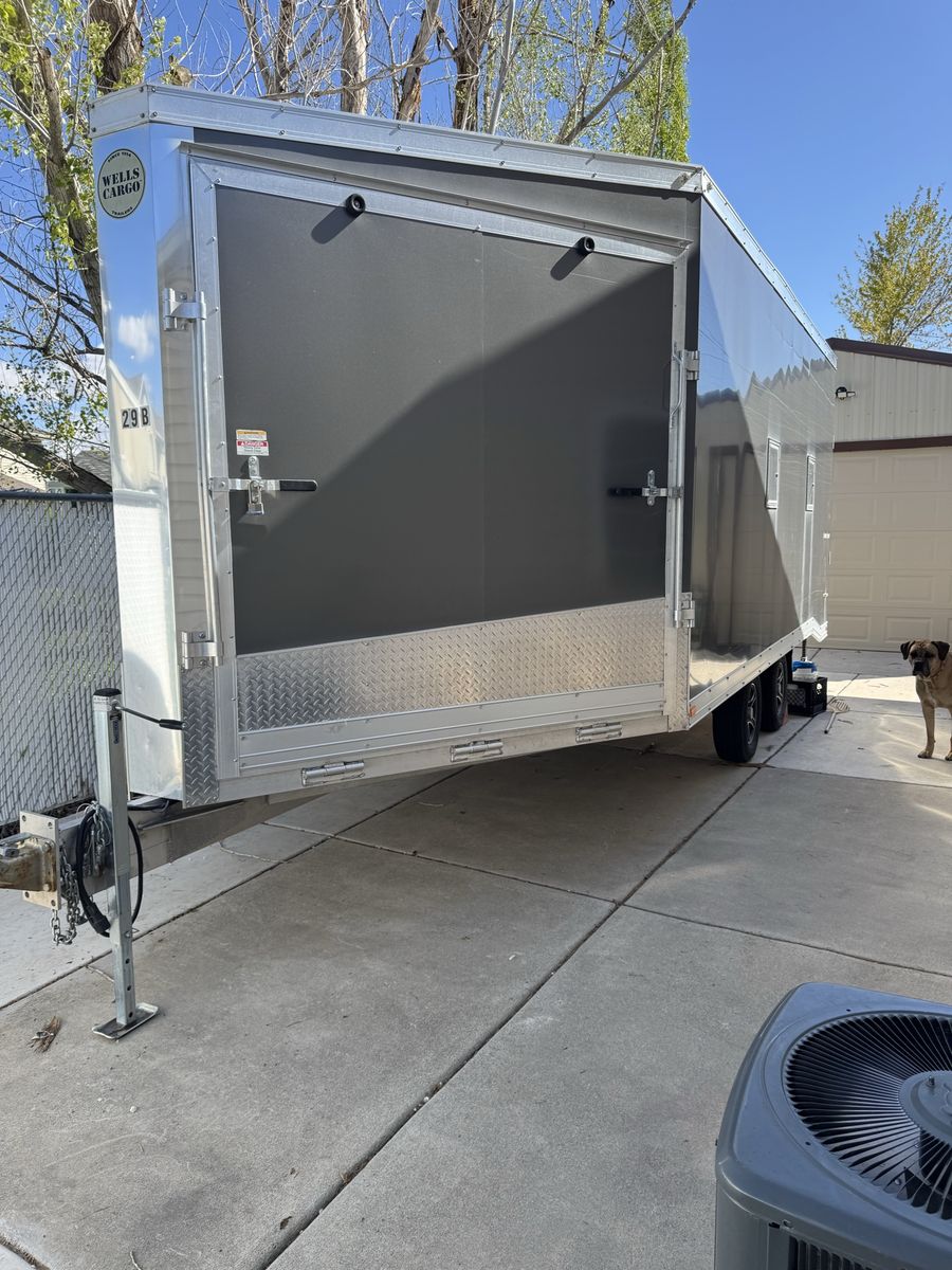 2016 Wells cargo