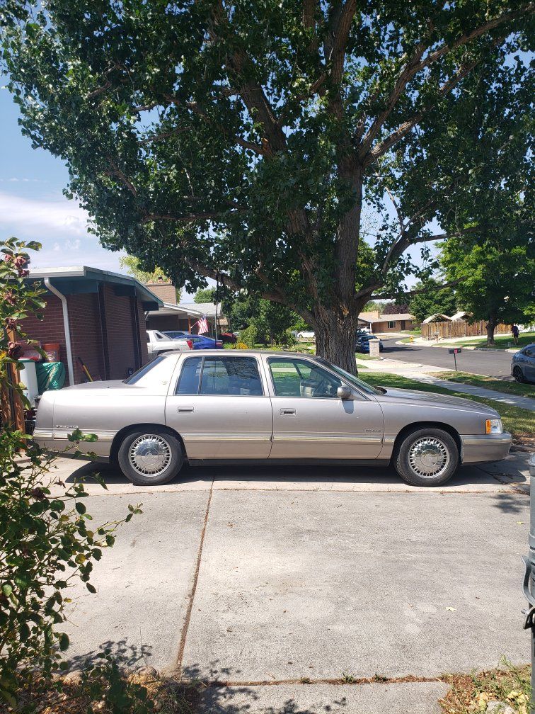 1999 CADILLAC DEVILLE D'elegance