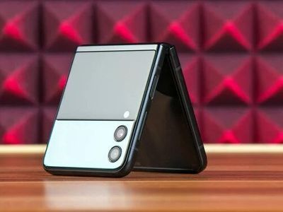 Samsung galaxy Z Flip 4 128 GB Unlocked