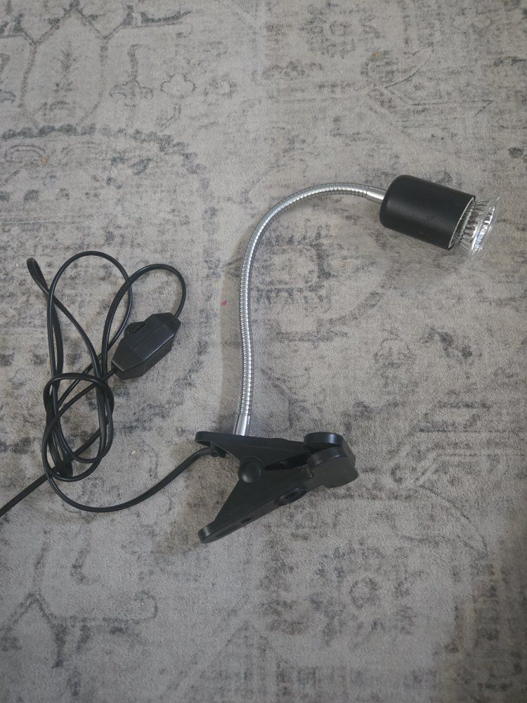 25 w Black UVA and UVB clamp light dimmable