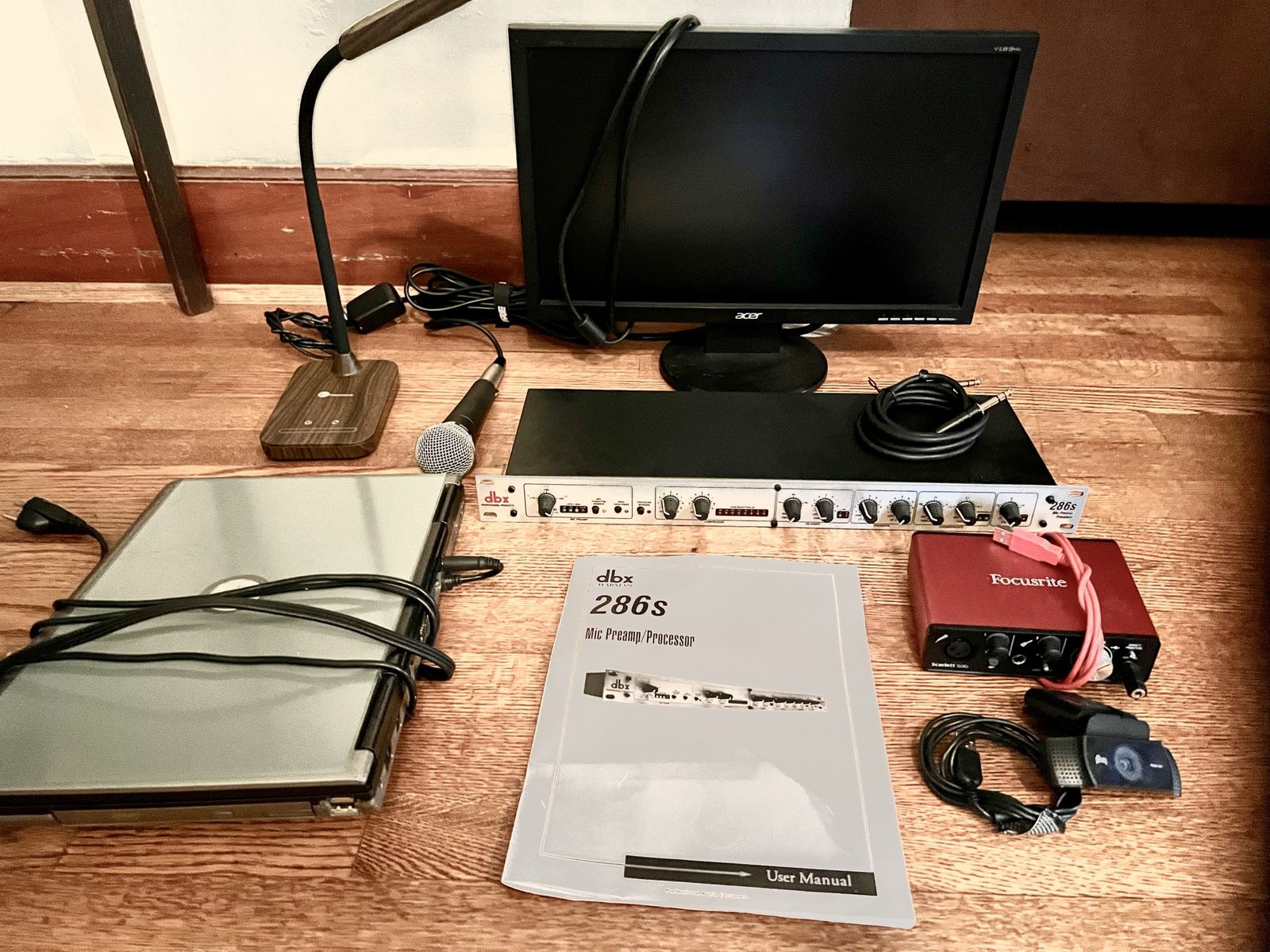 Complete Voiceover & Podcast Starter Setup – Preamp, Interface, Mic, cam, laptop, monitor & Accessories