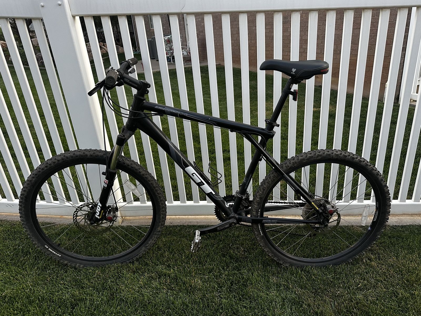 GT Avalanche 1.0 Mountain Bike 