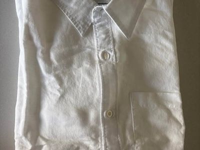 Amazon Essentials white shirt -Small