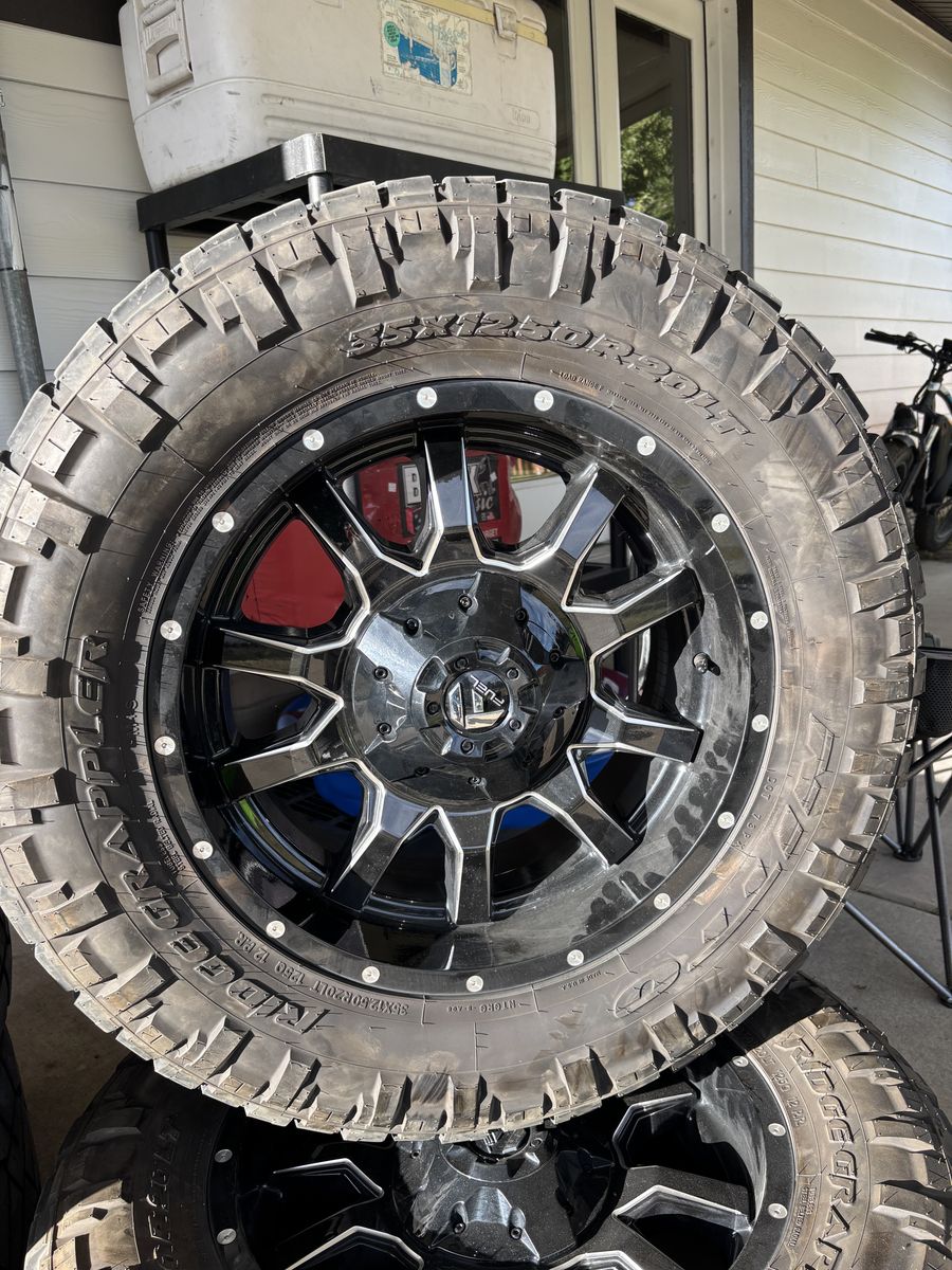 35x12.50r20 nitto ridge grappler 8x6.5 fuel wheels
