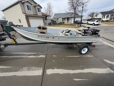 14' Smokecraft Aluminum Boat