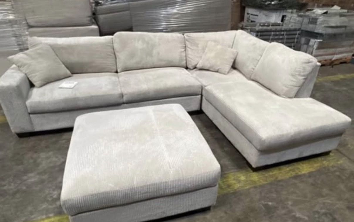 Luxury Thomasville L-Shape Sectional Sofa with Chaise and Matching Ottoman