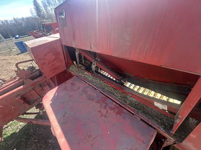 New holland 426 baler