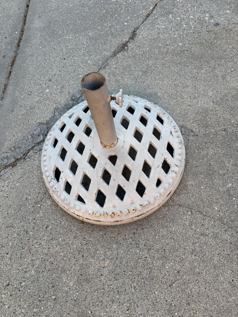 Umbrella Stand  ( Vintage )