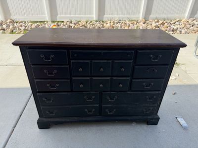 Dresser