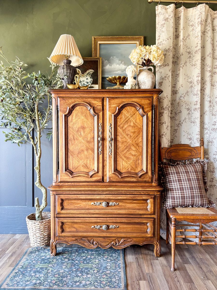 *FREE DELIVERY* Vintage Drexel Oak Armoire/Tall Dresser