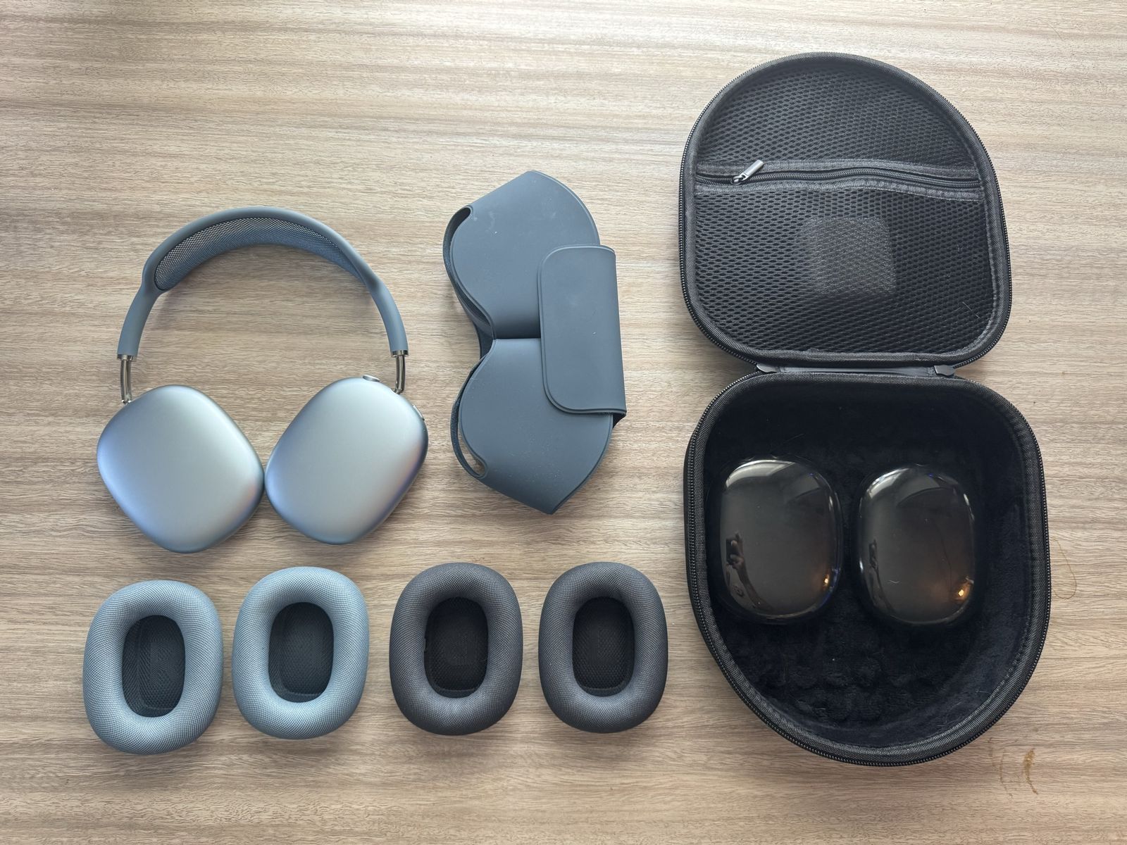 AirPod Max w/AppleCare - Newest Version w/Case & Cover