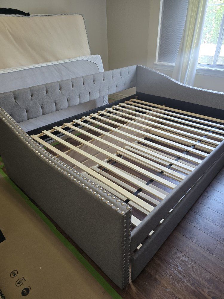 Gray Tufted Queen Daybed Frame with Twin Trundle - Nailhead Trim, Sturdy Wood Slats