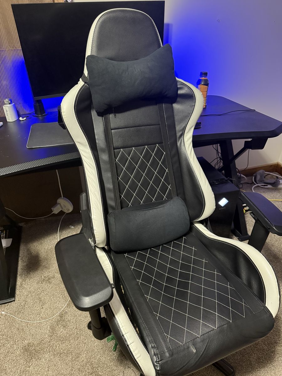 Gaming chair