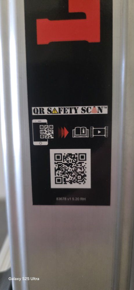 Main image 3