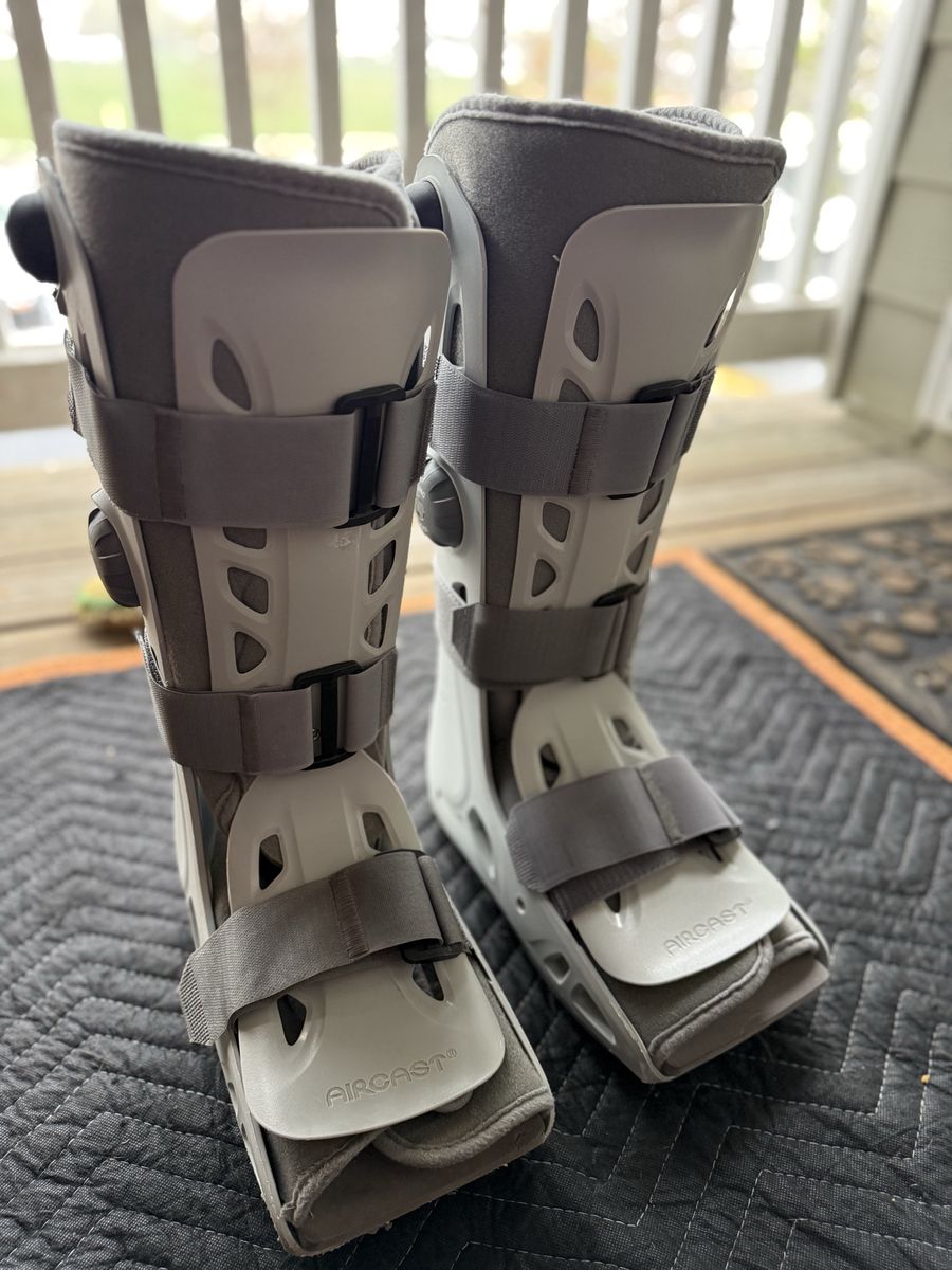 Aircast Softstrike Standard Walking Boot/Brace