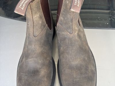 Blundstone 585 Original Chelsea Boots Men's Size 9 Brown Leather pull-on