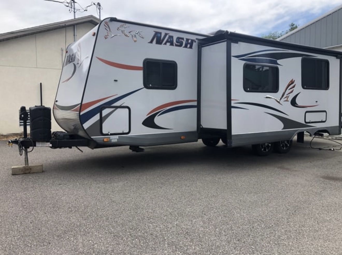 2017 Northwood Nash 29S Bunkhouse Travel Trailer - Sleeps 10, Slide-Out, Solar