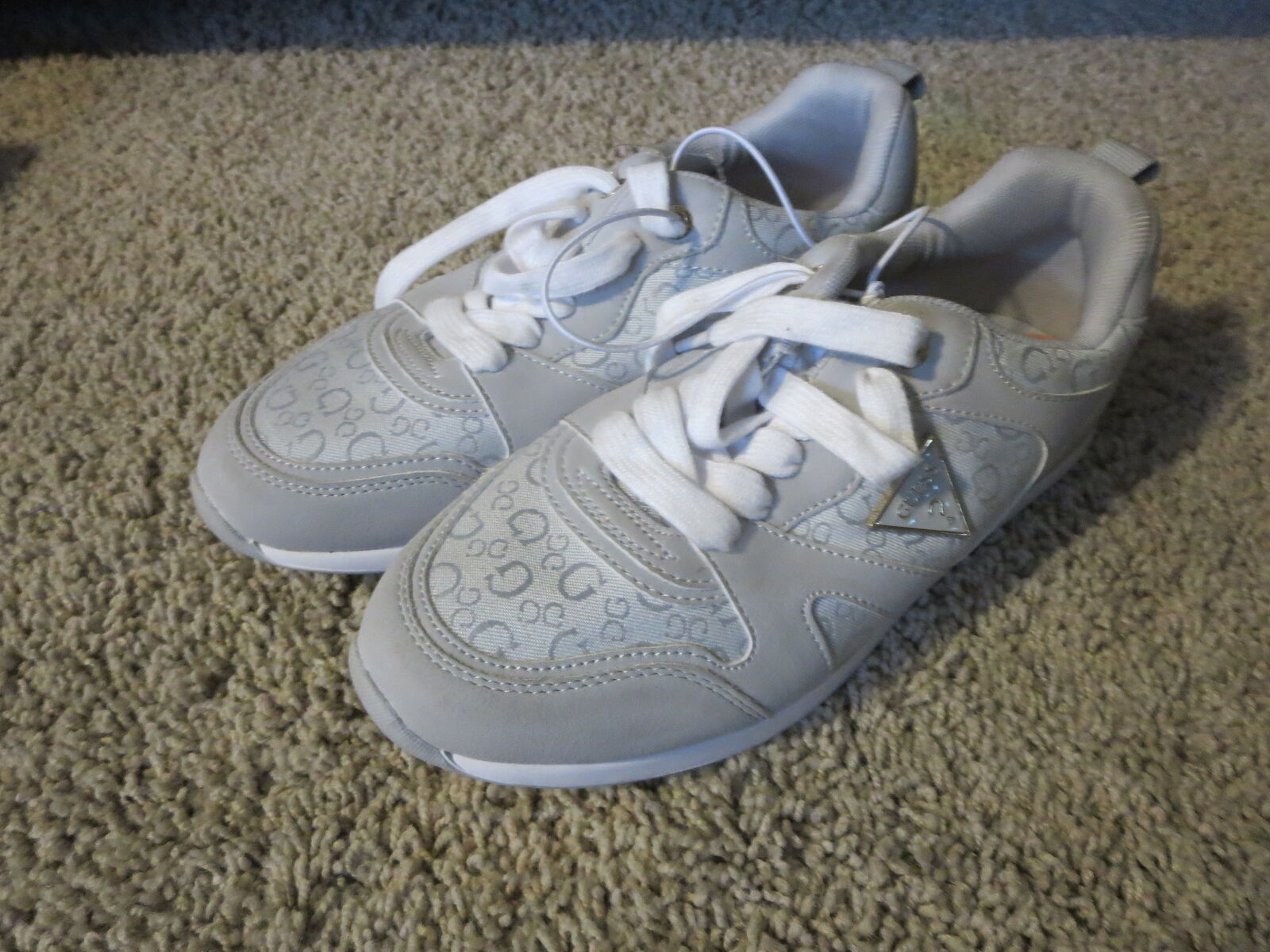 Ladies guess shoes size 6 new