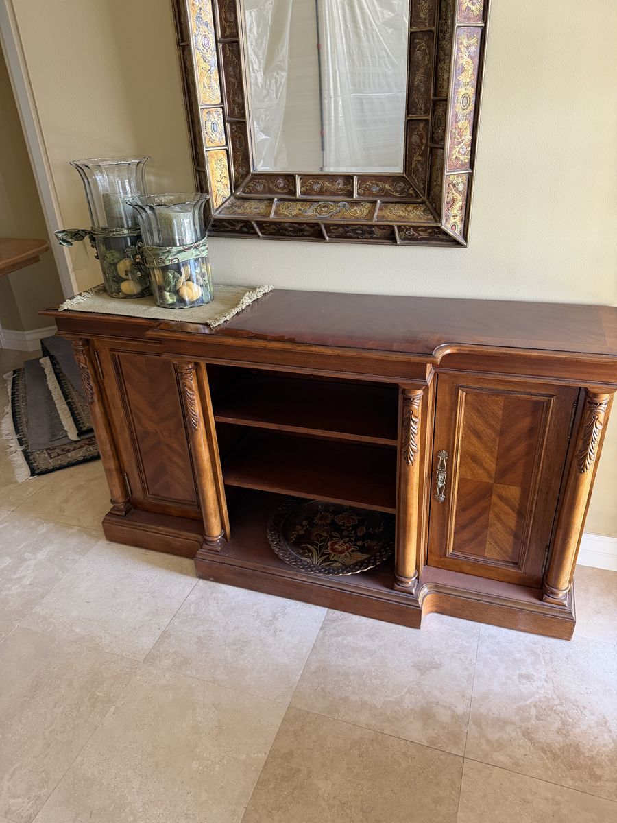 Solid Wood Buffet / Sideboard Cabinet